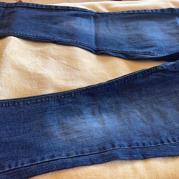 White House Black Market Medium Wash Jeans Size 6R - Picture 15 of 15